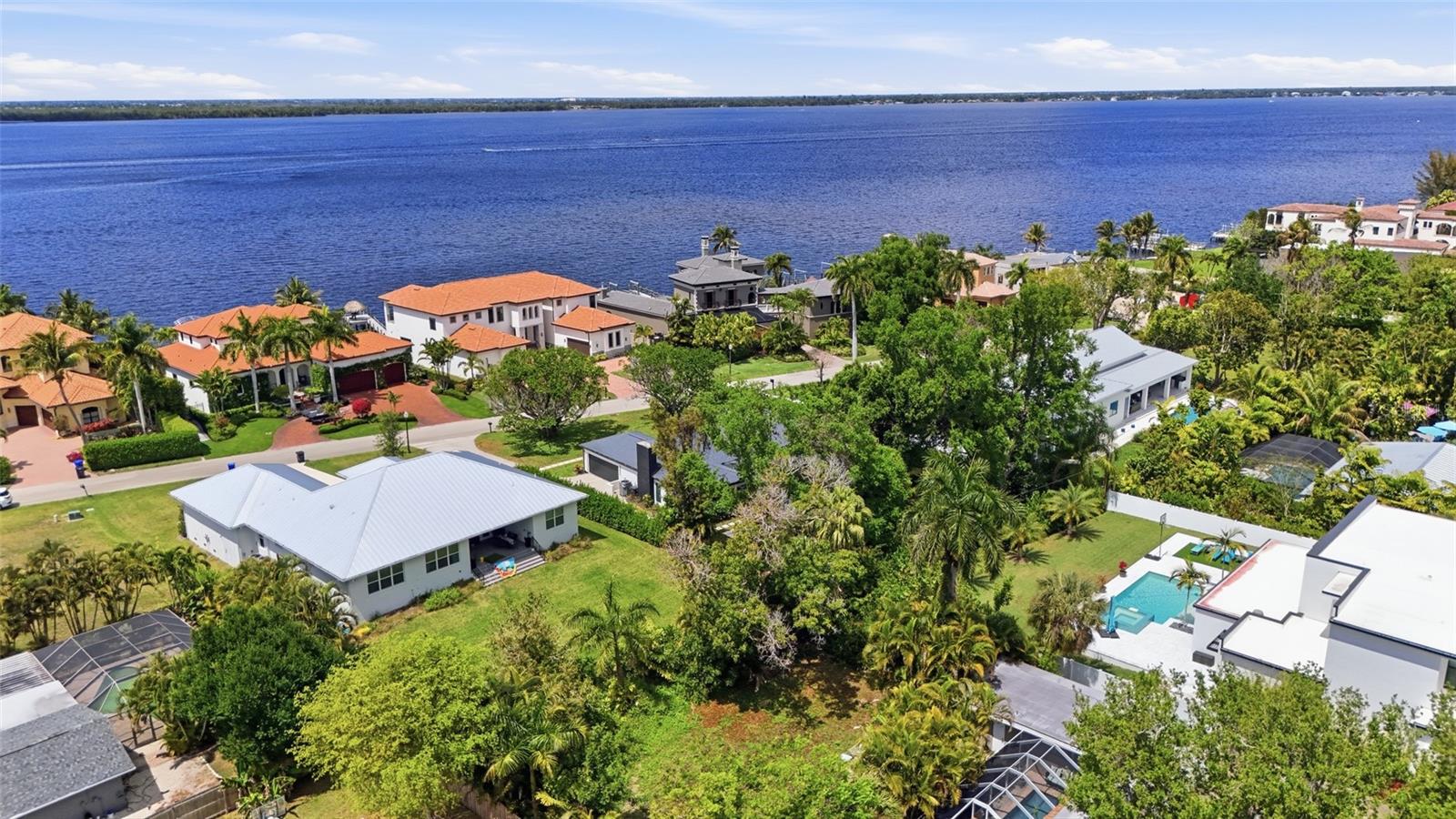 Image 49 of 50 For 3931 Riverside Drive