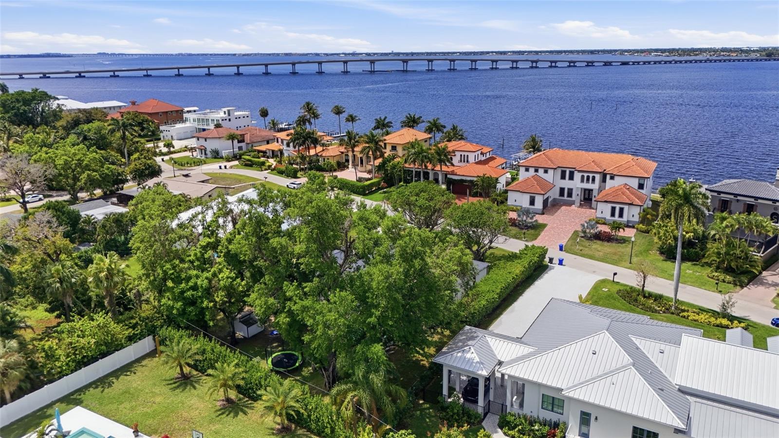 Image 50 of 50 For 3931 Riverside Drive