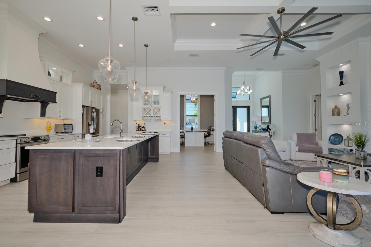 Image 8 of 17 For 2203 52nd Street