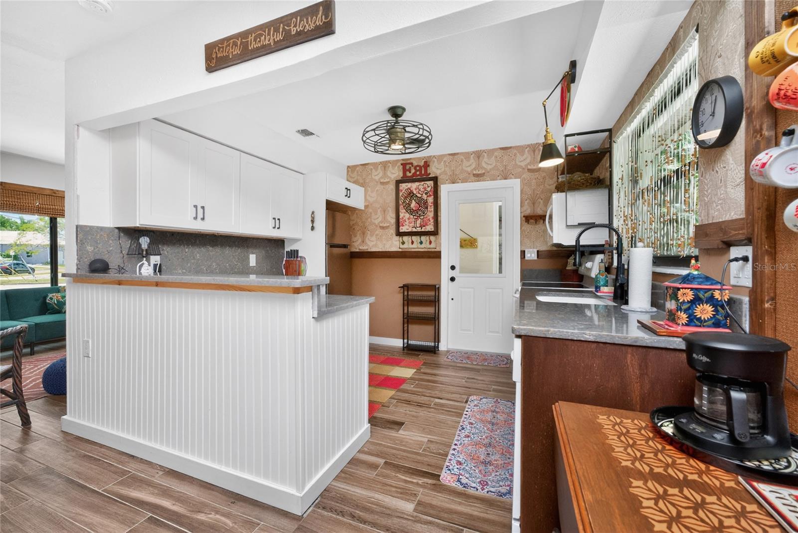 Image 15 of 52 For 312 Mcgregor Street