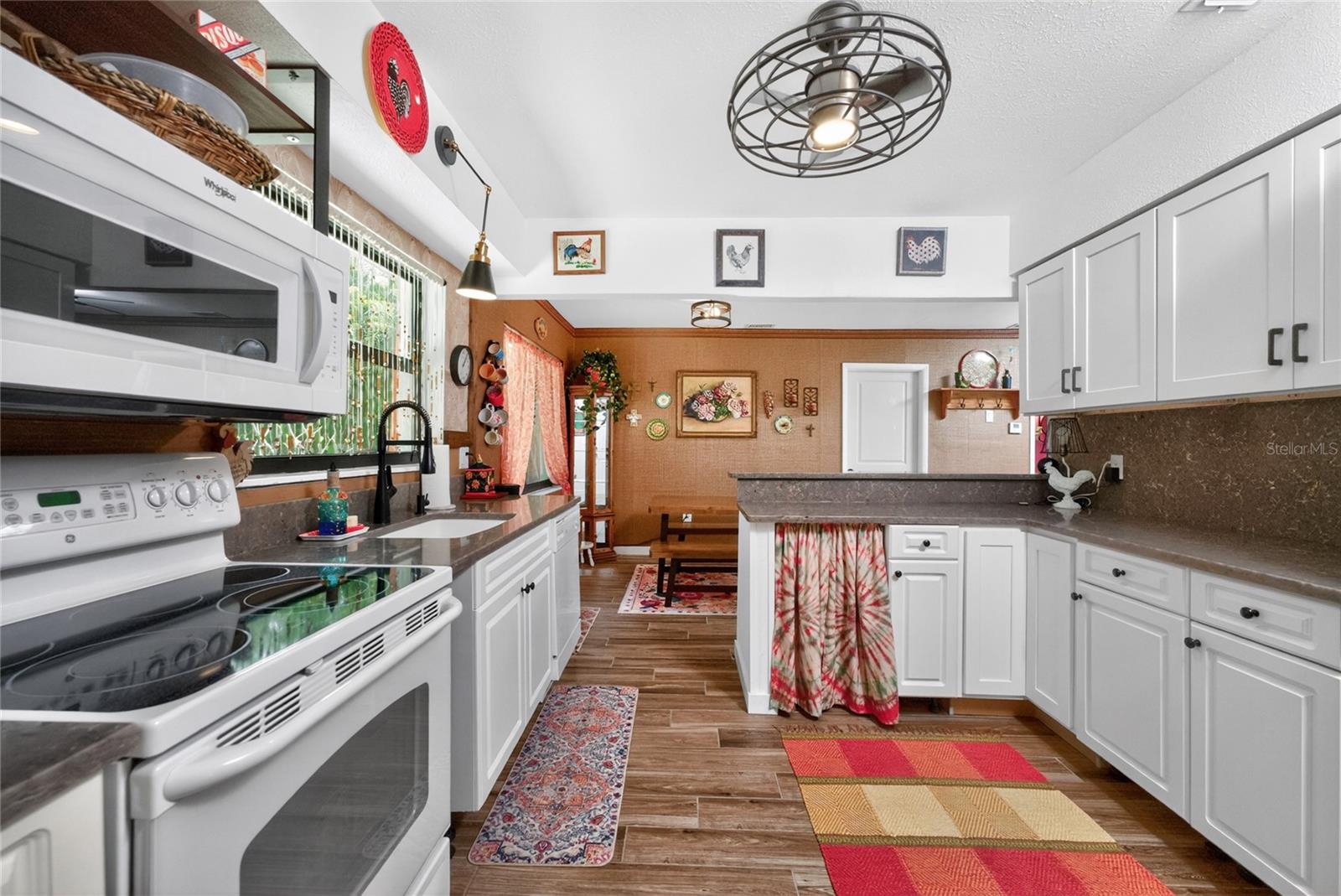 Image 19 of 52 For 312 Mcgregor Street