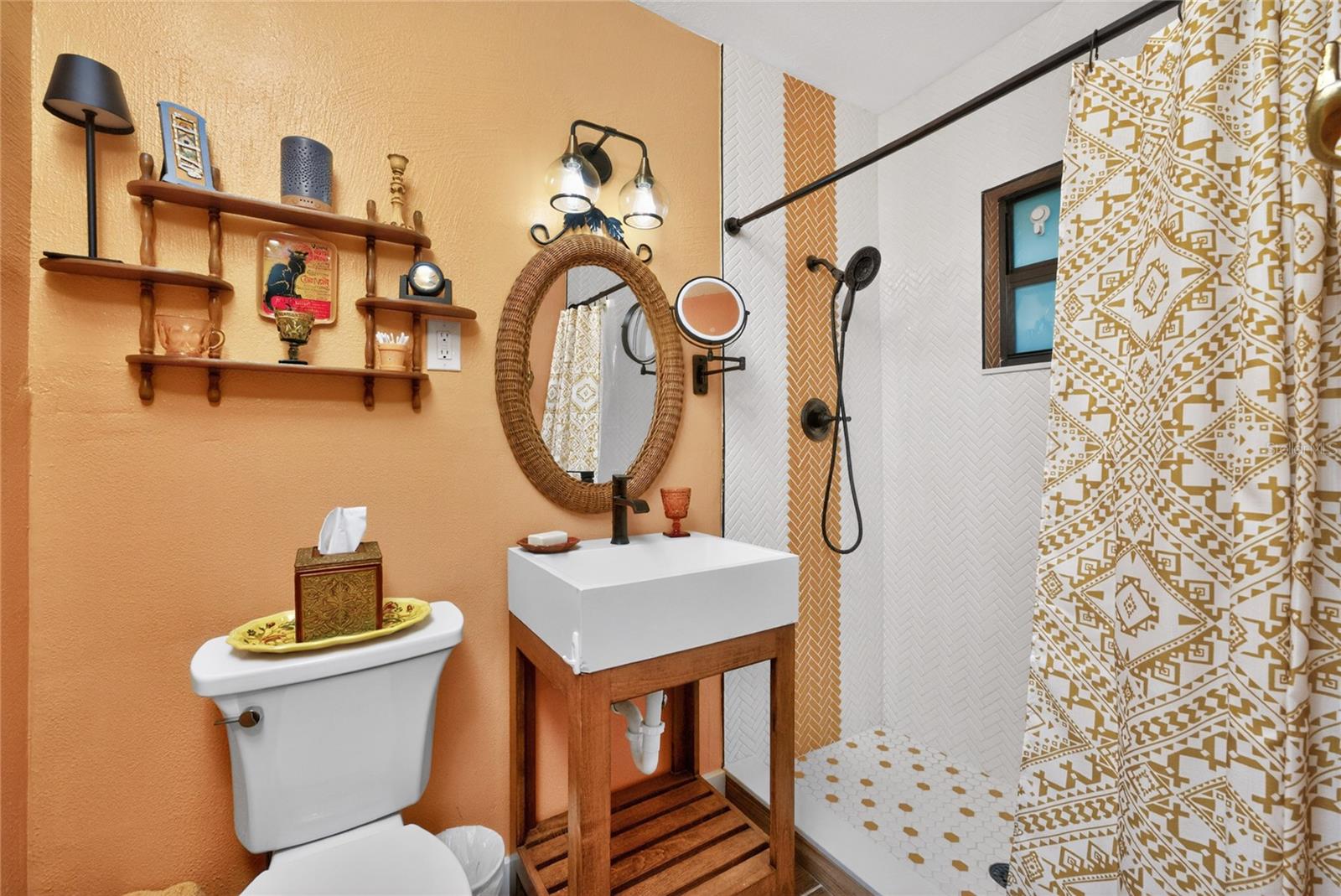 Image 23 of 52 For 312 Mcgregor Street