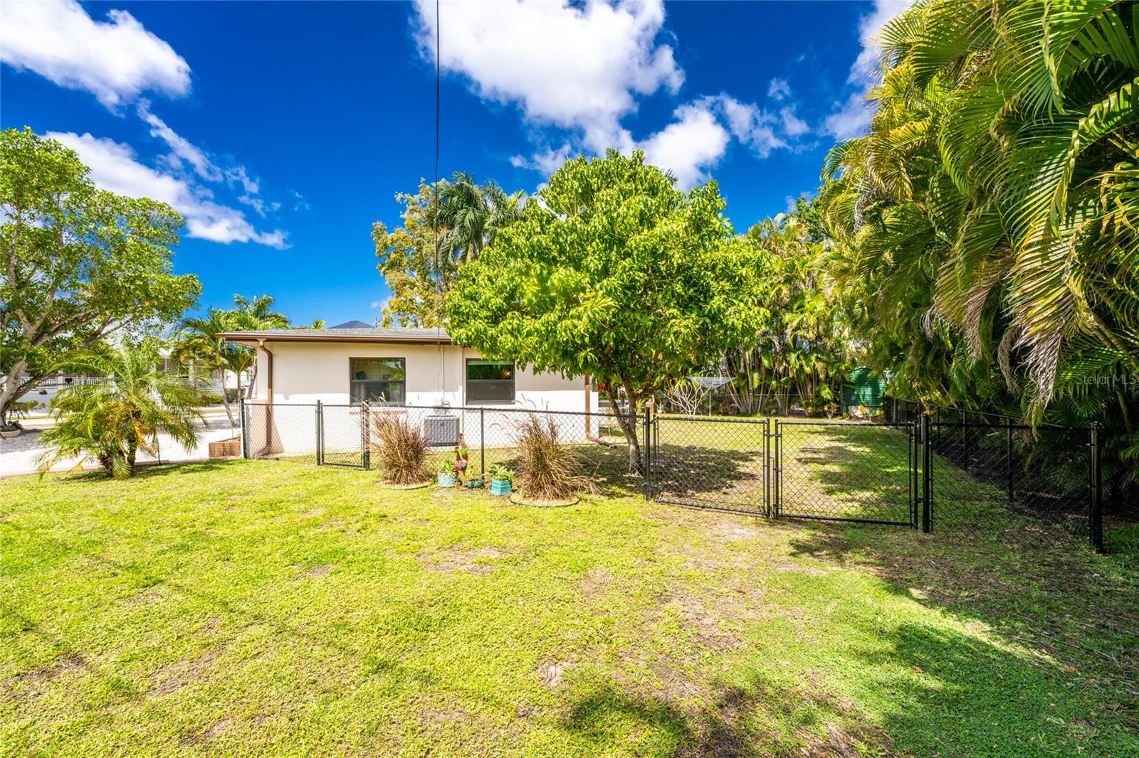 Image 39 of 52 For 312 Mcgregor Street