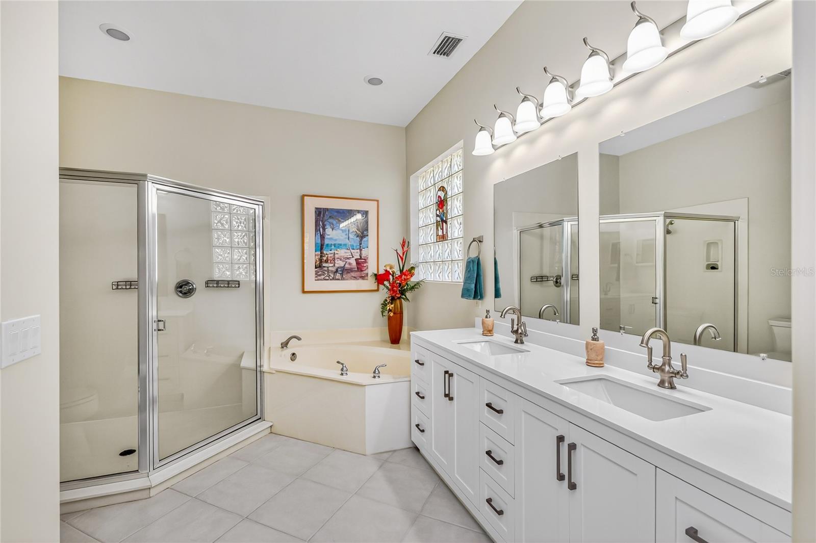 Image 23 of 64 For 3337 Sunset Key Circle