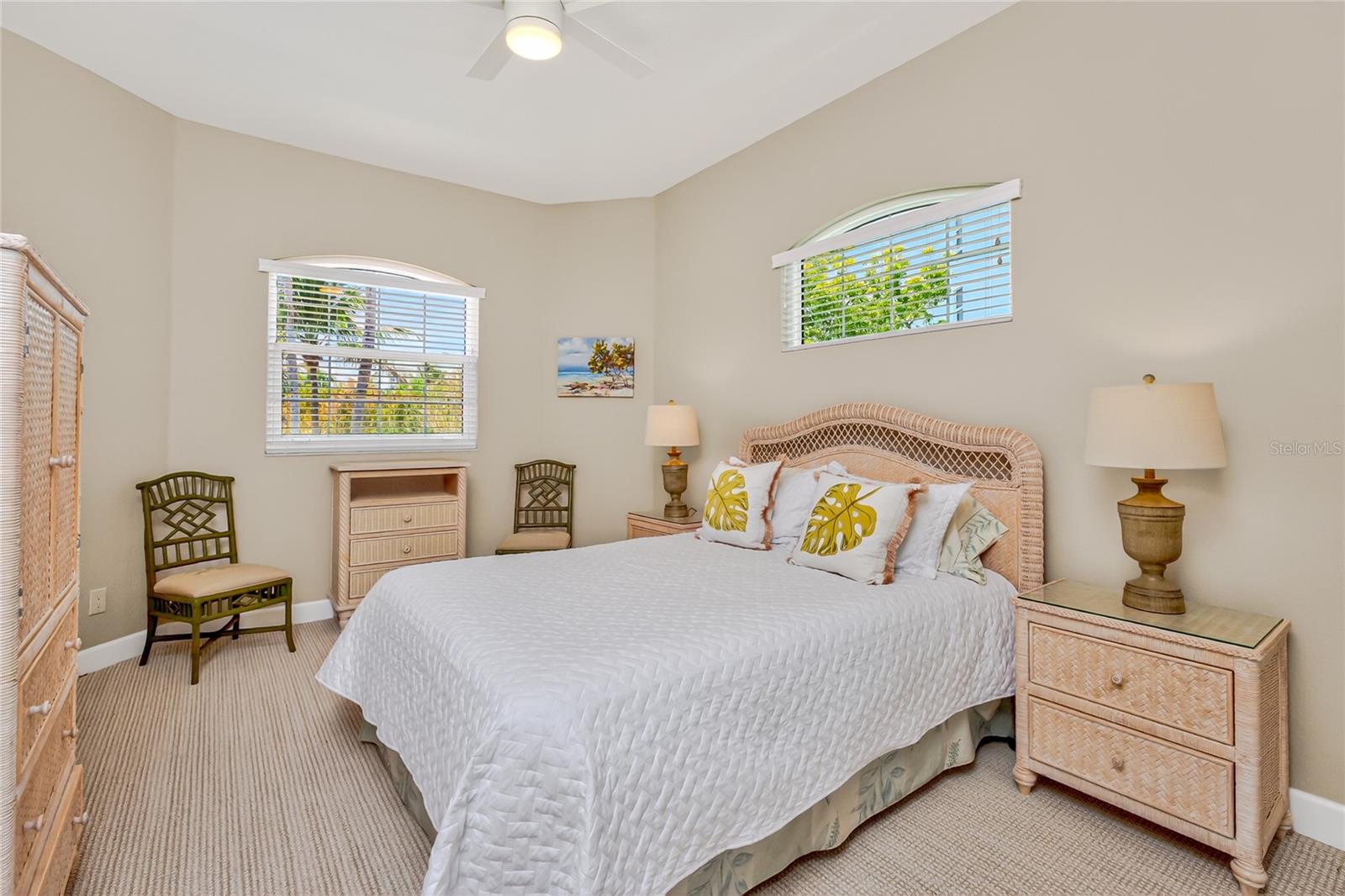 Image 32 of 64 For 3337 Sunset Key Circle