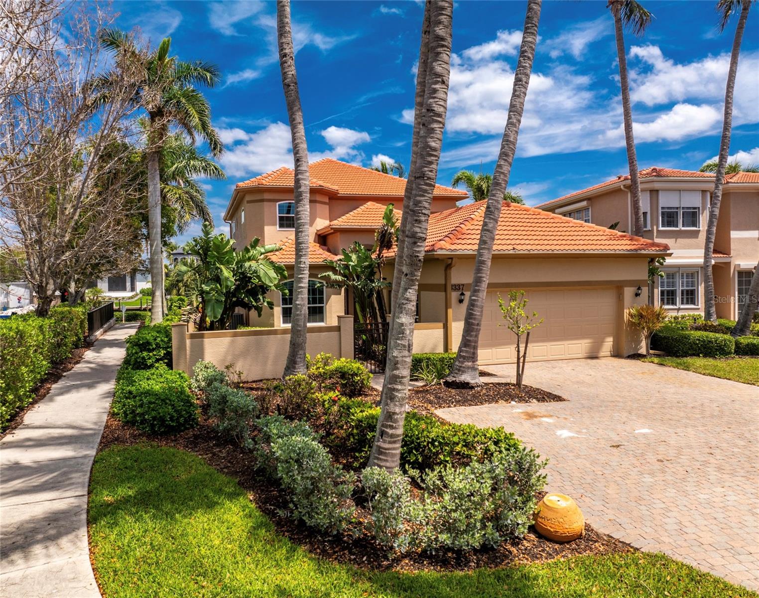 Image 51 of 64 For 3337 Sunset Key Circle