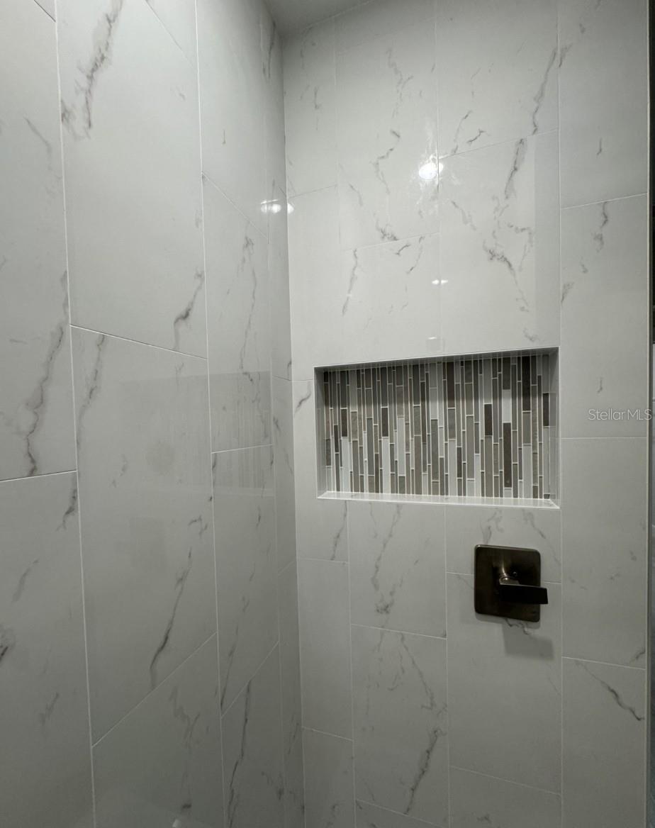 Image 14 of 29 For 342 Kindred Boulevard