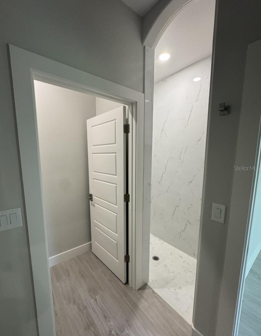 Image 15 of 29 For 342 Kindred Boulevard