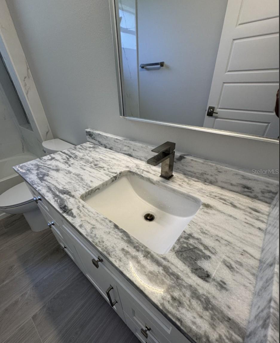 Image 20 of 29 For 342 Kindred Boulevard