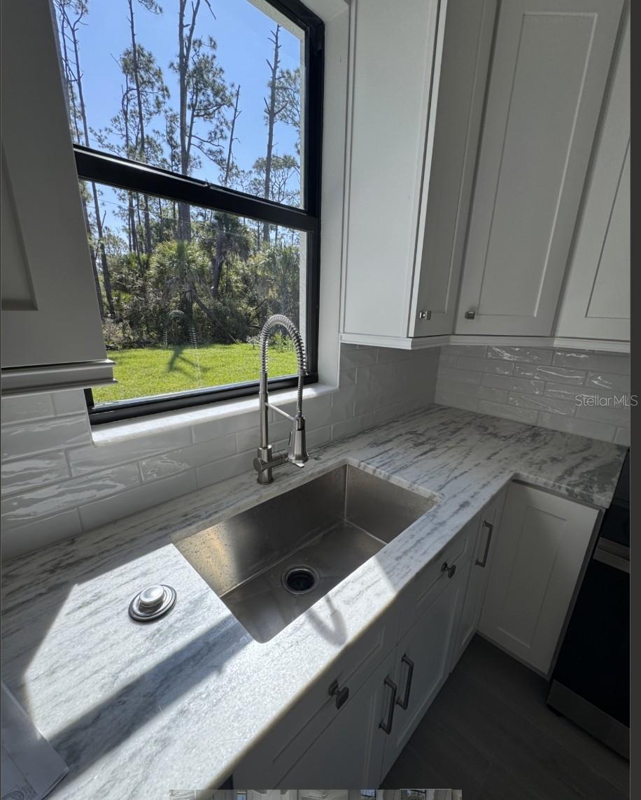 Image 6 of 29 For 342 Kindred Boulevard