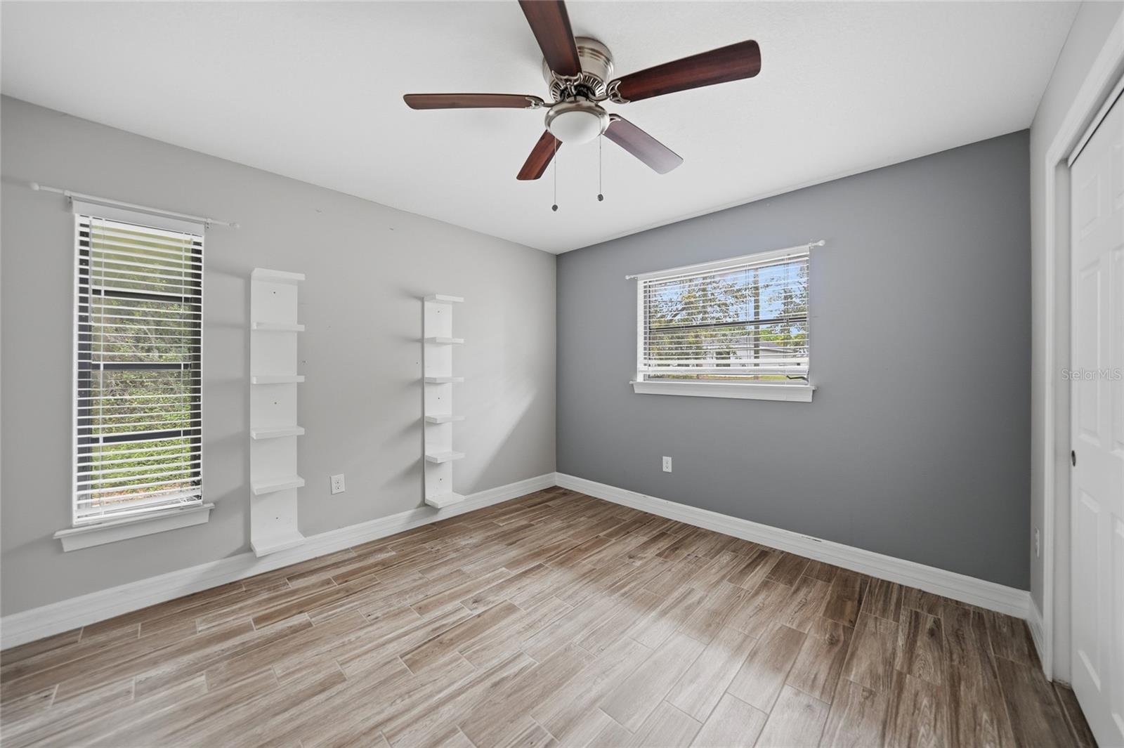 Image 12 of 25 For 20246 Hamilton Avenue