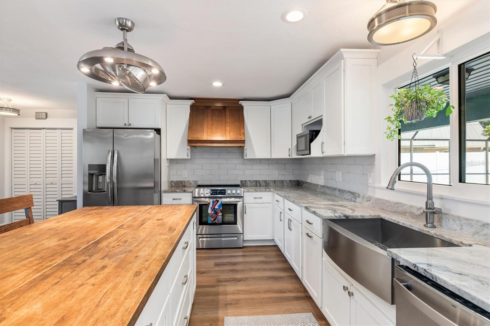 Image 17 of 51 For 10104 Rafferty Avenue