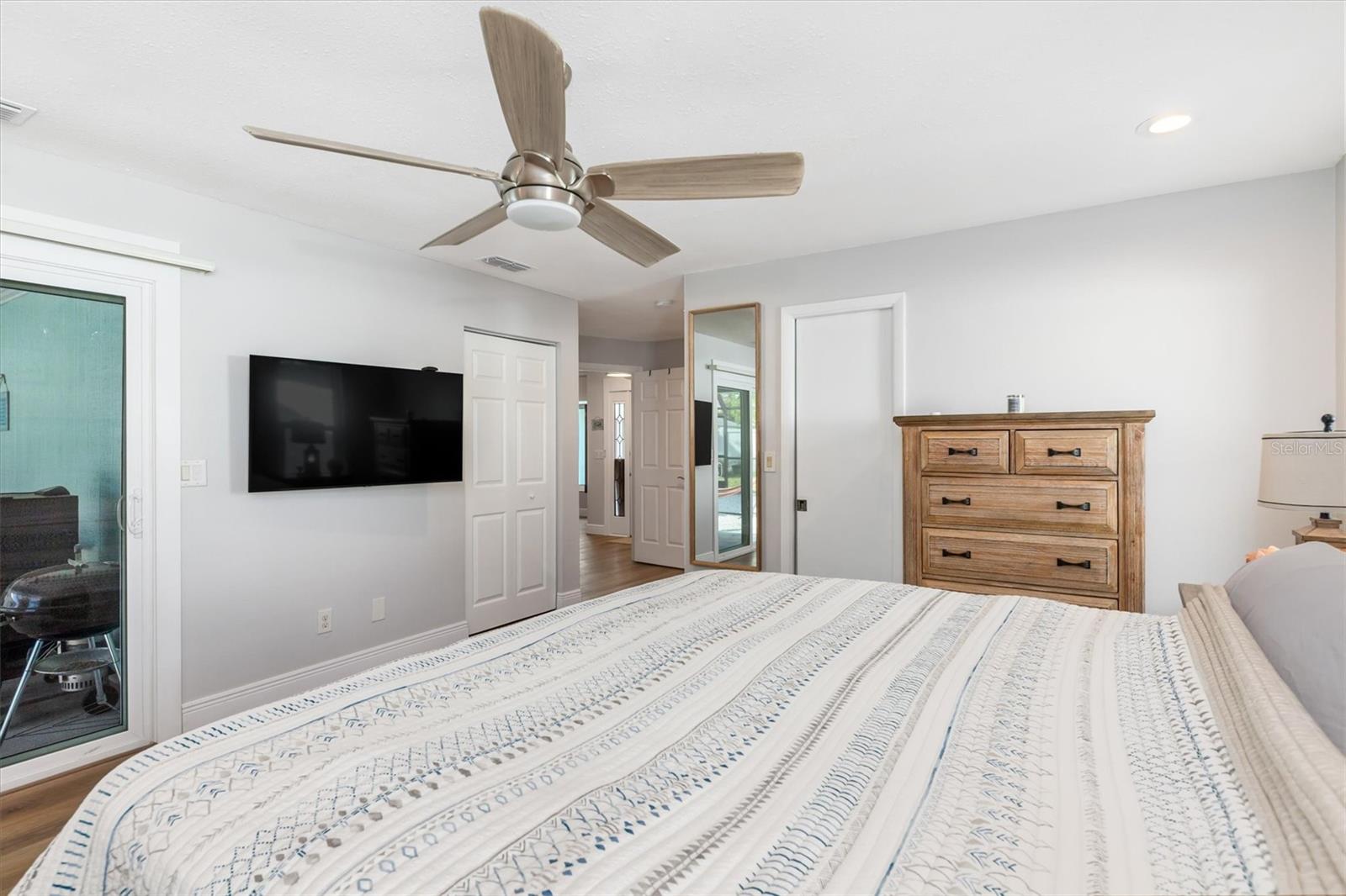 Image 24 of 51 For 10104 Rafferty Avenue