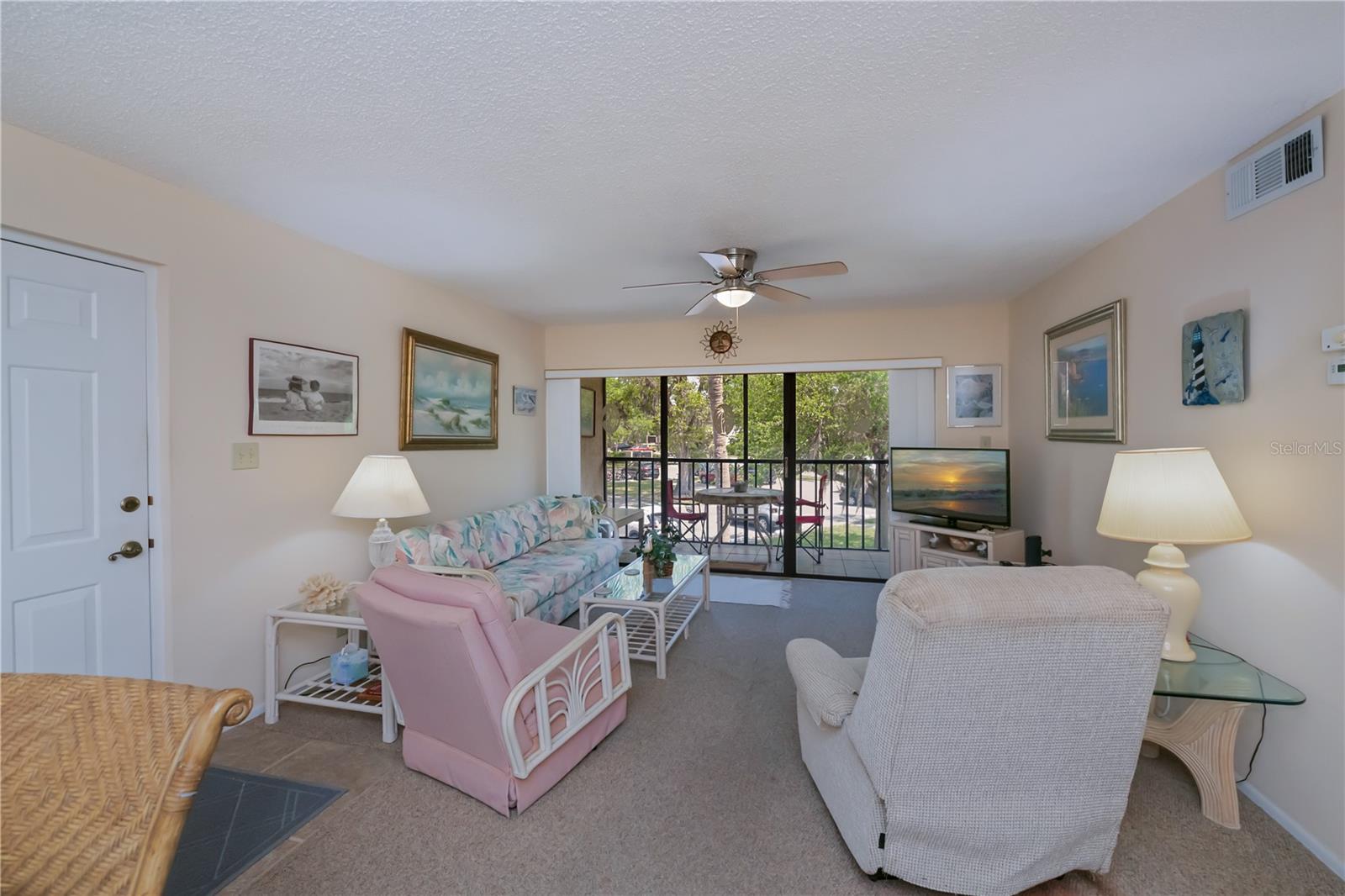 Image 19 of 47 For 19505 Quesada Avenue O207