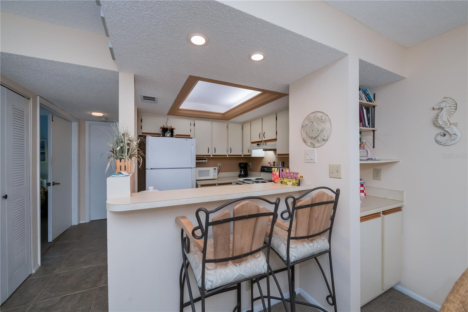 Image 24 of 47 For 19505 Quesada Avenue O207