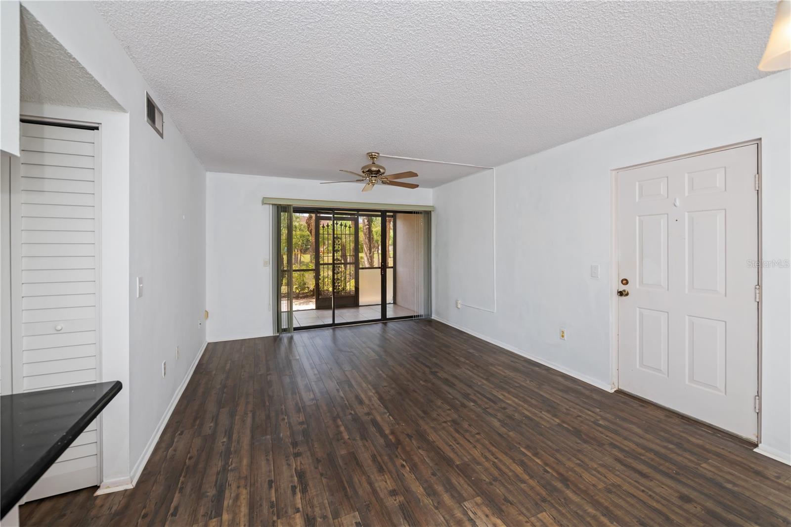 Image 14 of 54 For 1515 Forrest Nelson Boulevard L105