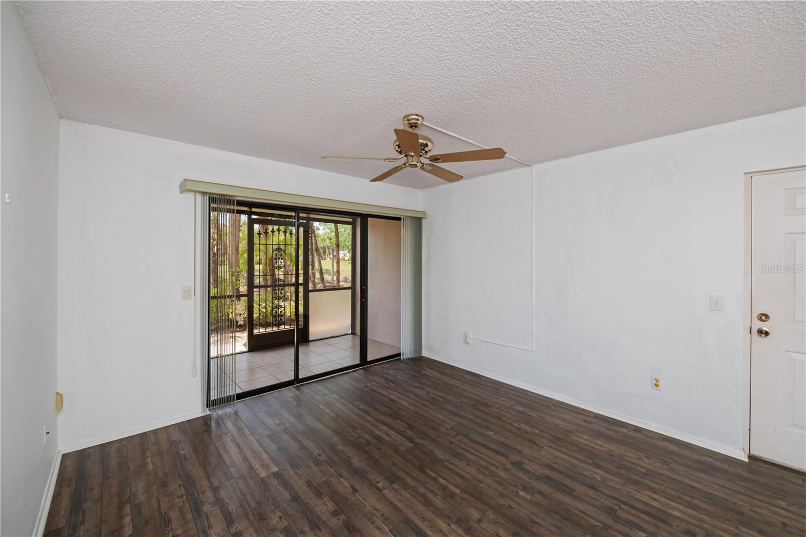 Image 15 of 54 For 1515 Forrest Nelson Boulevard L105