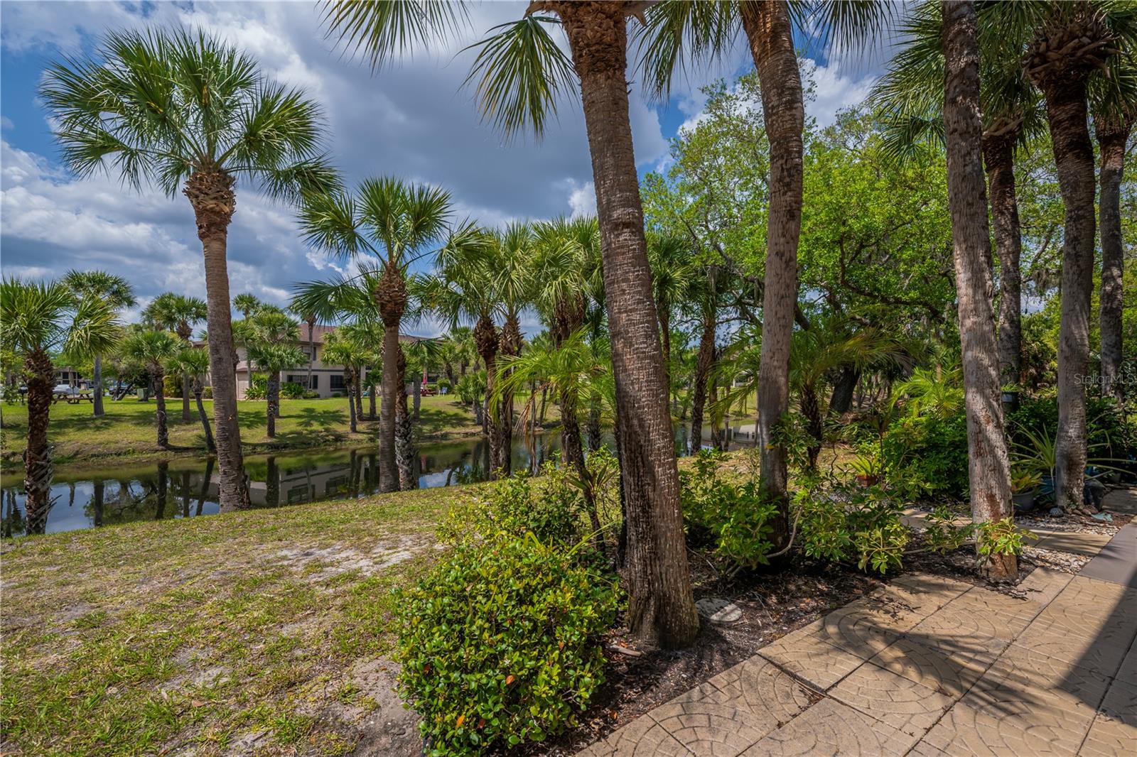 Image 47 of 54 For 1515 Forrest Nelson Boulevard L105