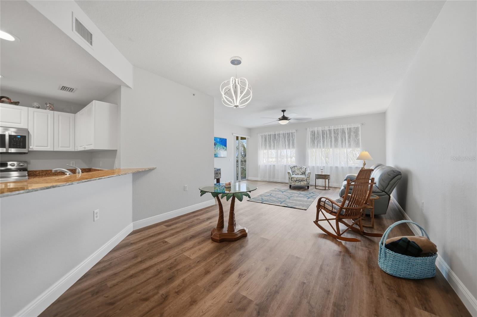 Image 10 of 42 For 255 West End Drive 1412