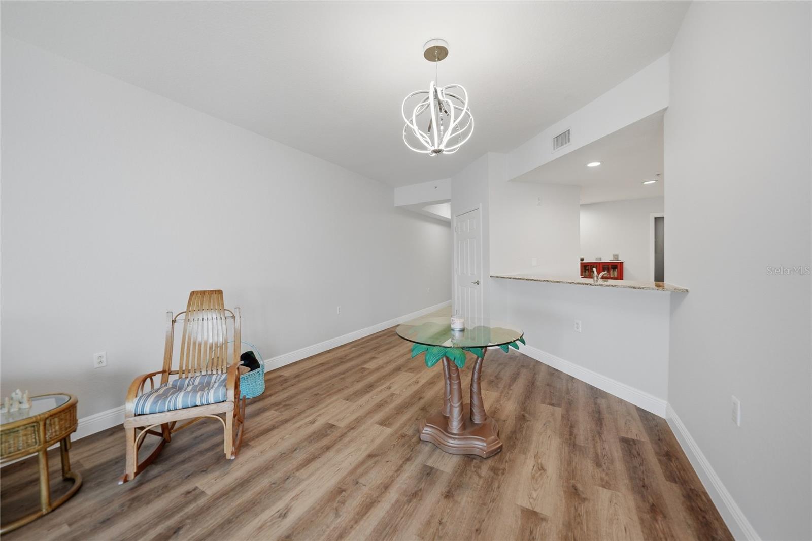 Image 12 of 42 For 255 West End Drive 1412