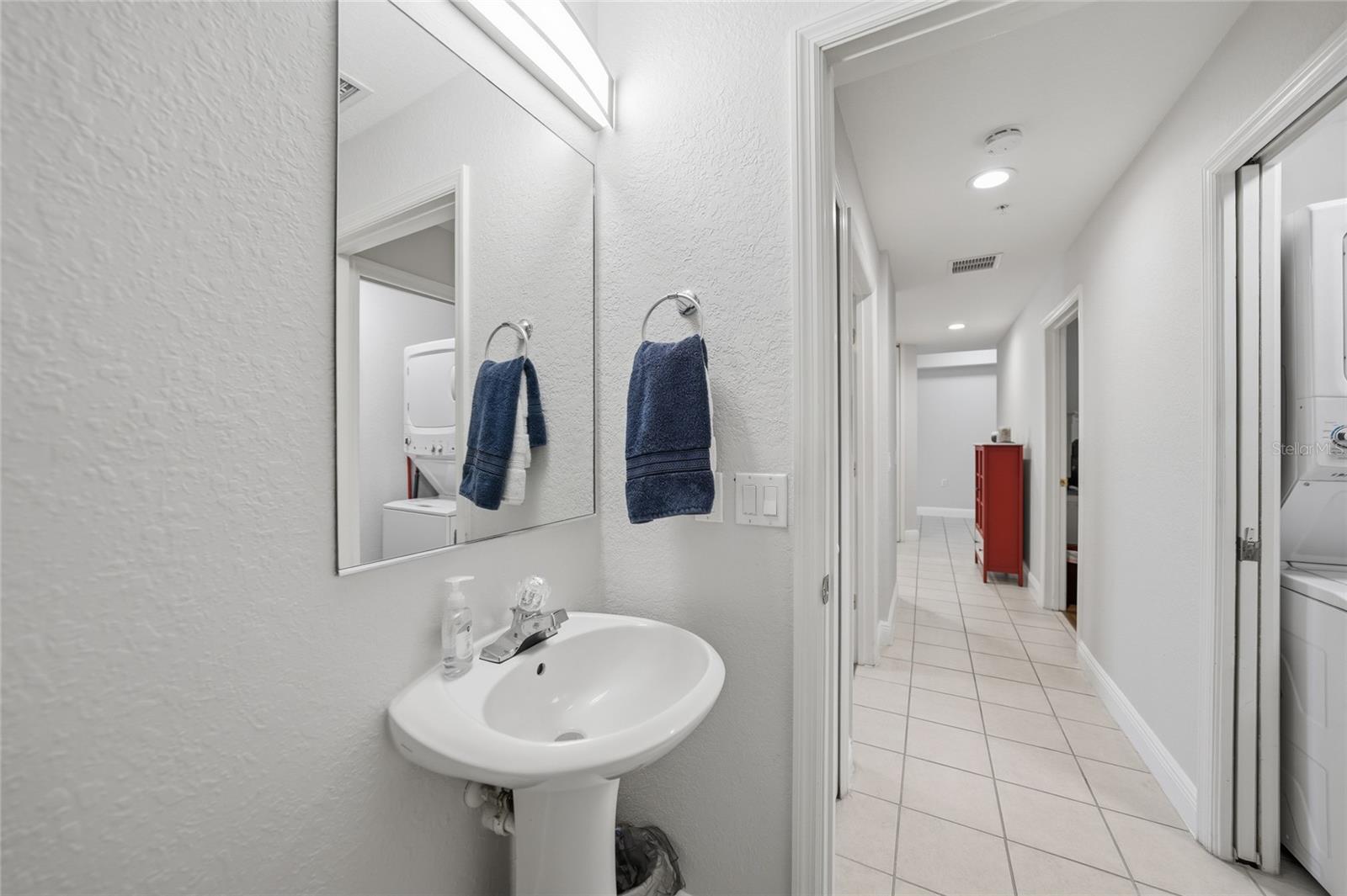 Image 27 of 42 For 255 West End Drive 1412