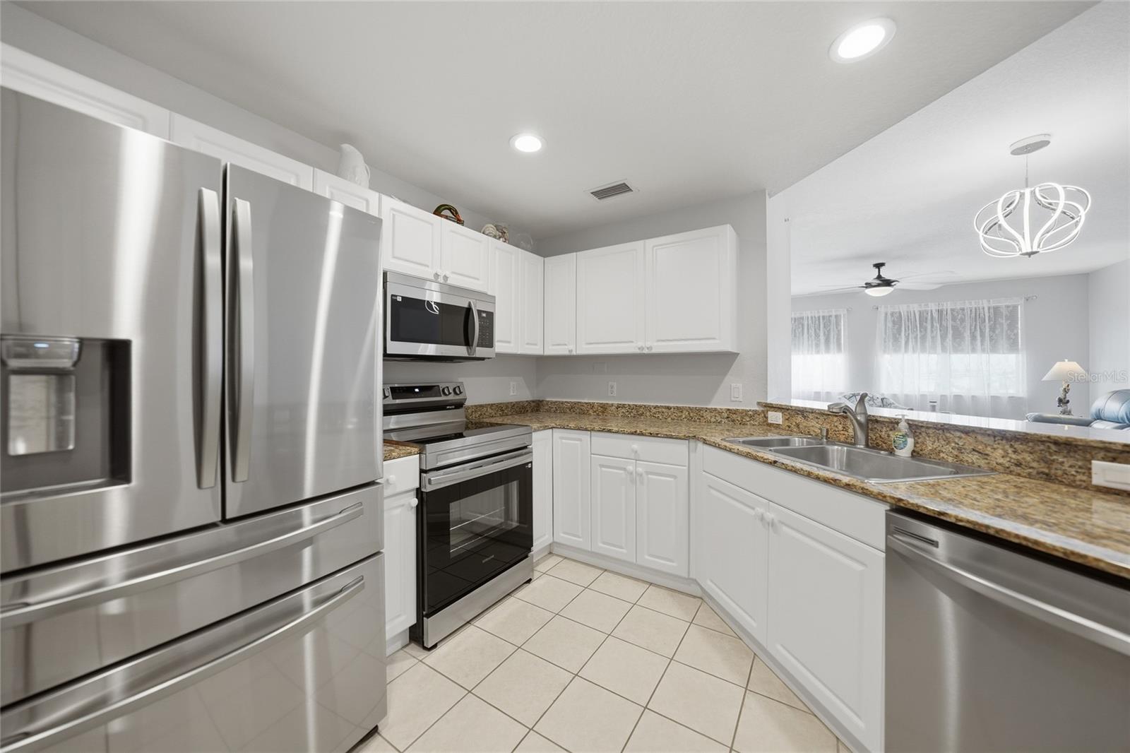 Image 6 of 42 For 255 West End Drive 1412