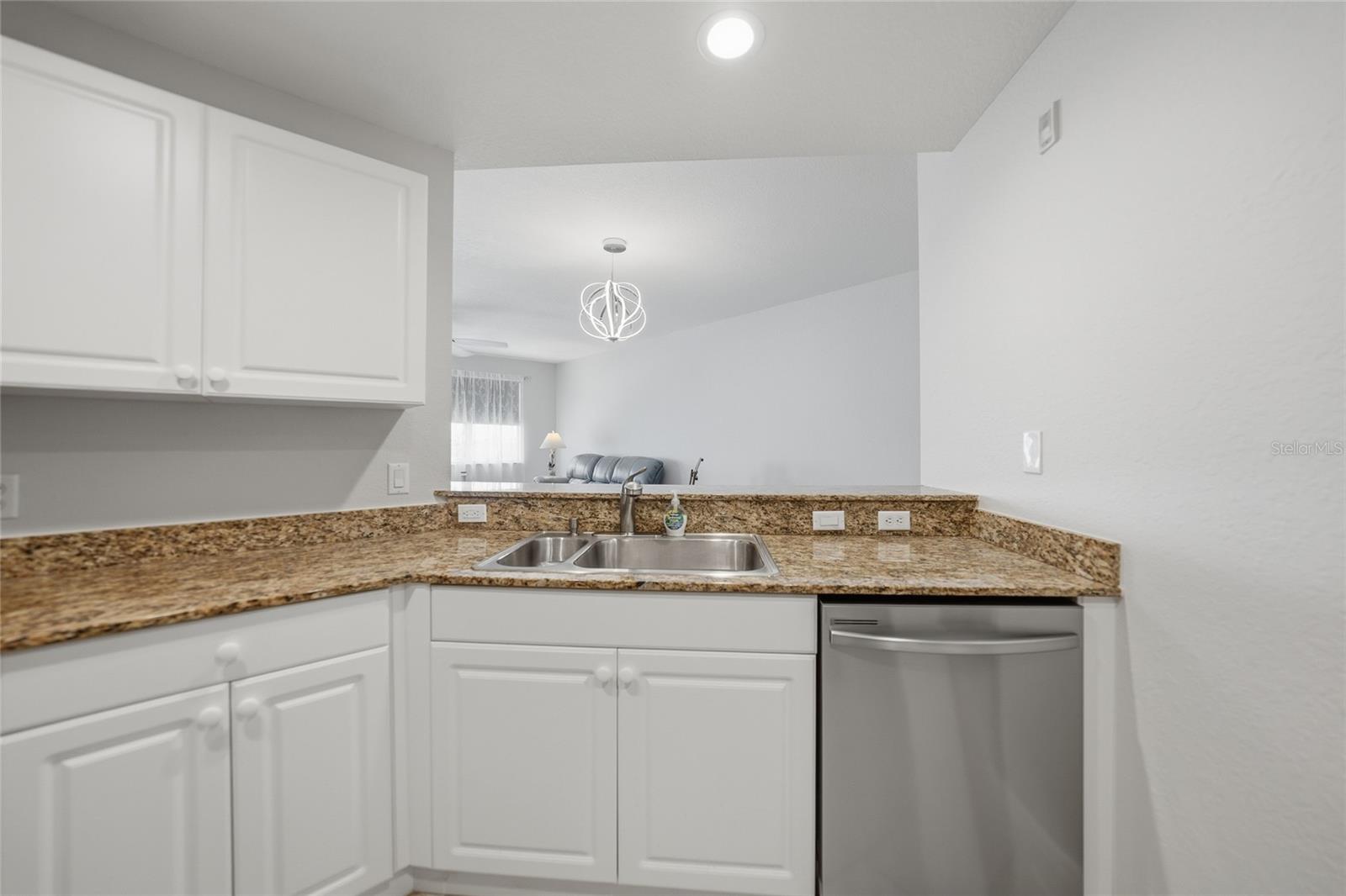 Image 9 of 42 For 255 West End Drive 1412