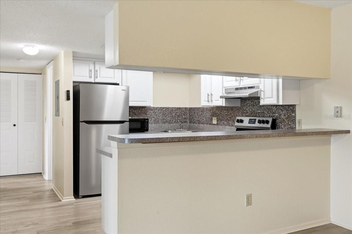 Image 12 of 30 For 1515 Forrest Nelson Boulevard B206