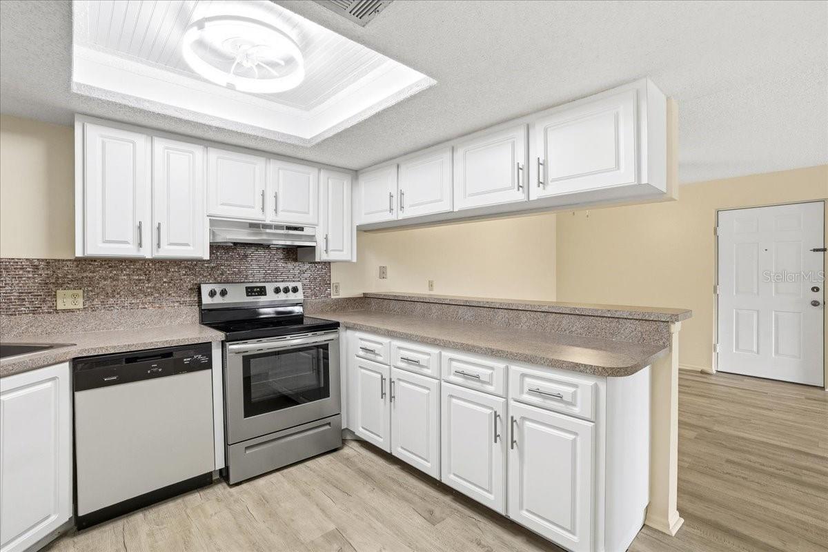 Image 15 of 30 For 1515 Forrest Nelson Boulevard B206