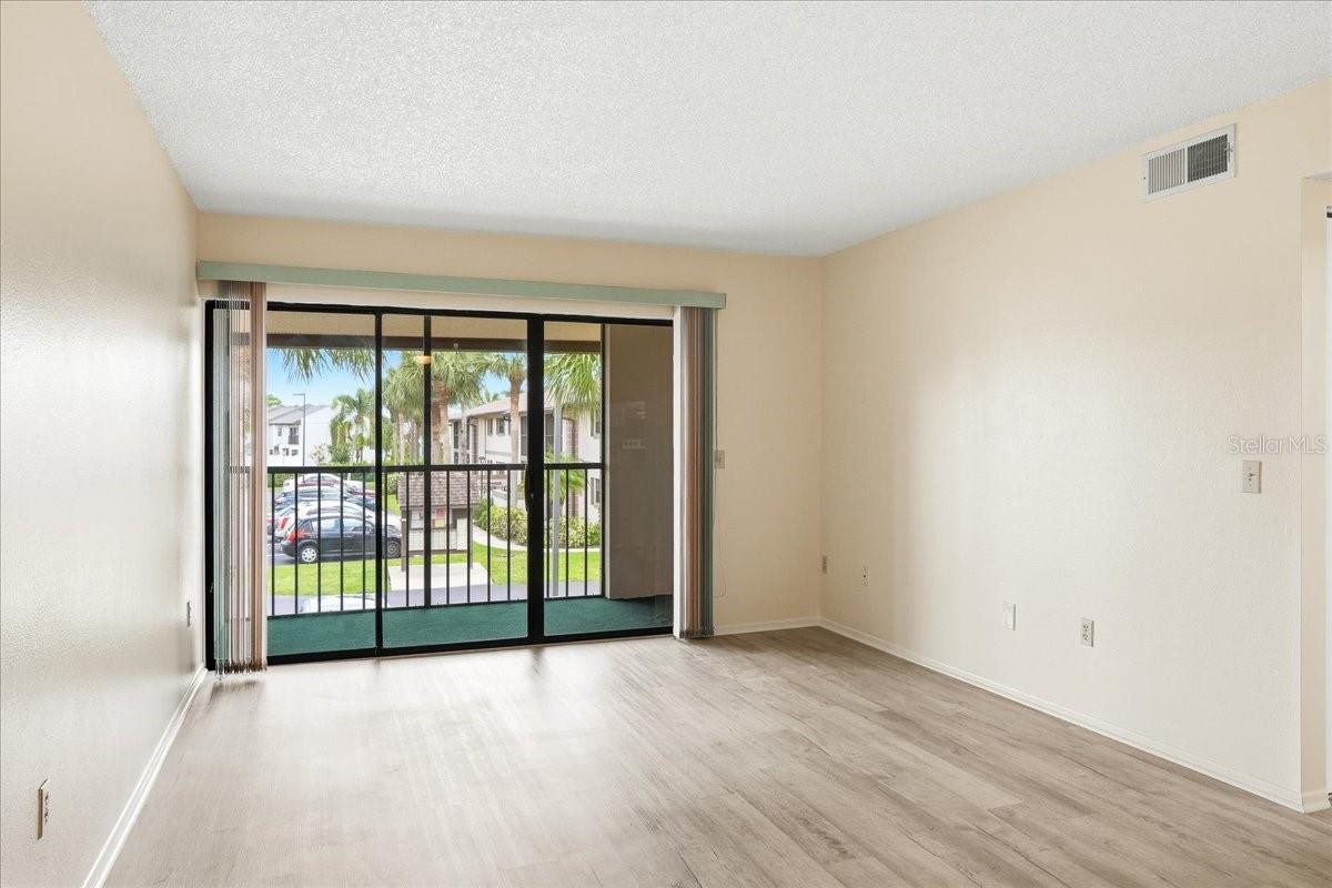 Image 7 of 30 For 1515 Forrest Nelson Boulevard B206