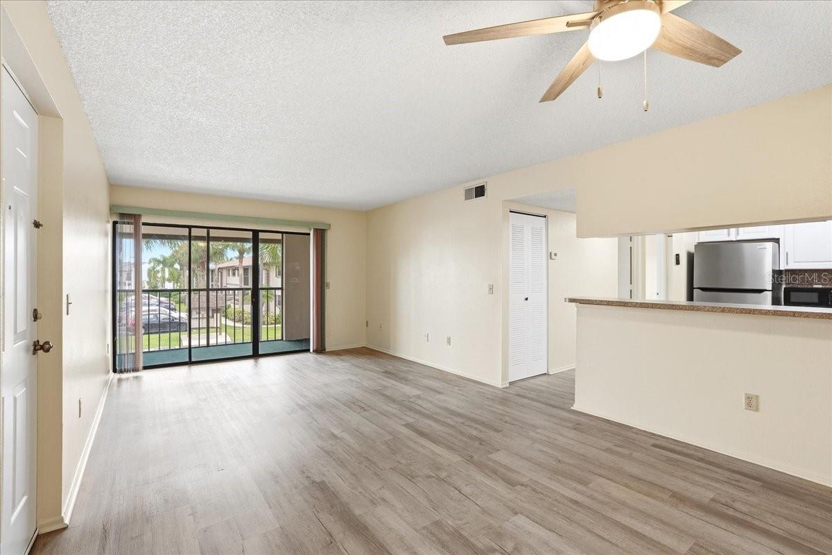 Image 8 of 30 For 1515 Forrest Nelson Boulevard B206