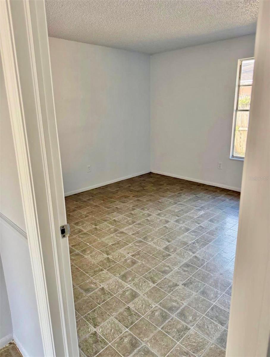 Image 6 of 9 For 5638 5th Avenue