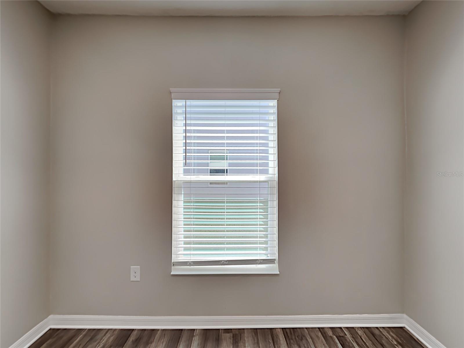 Image 12 of 21 For 653 Campo Lane