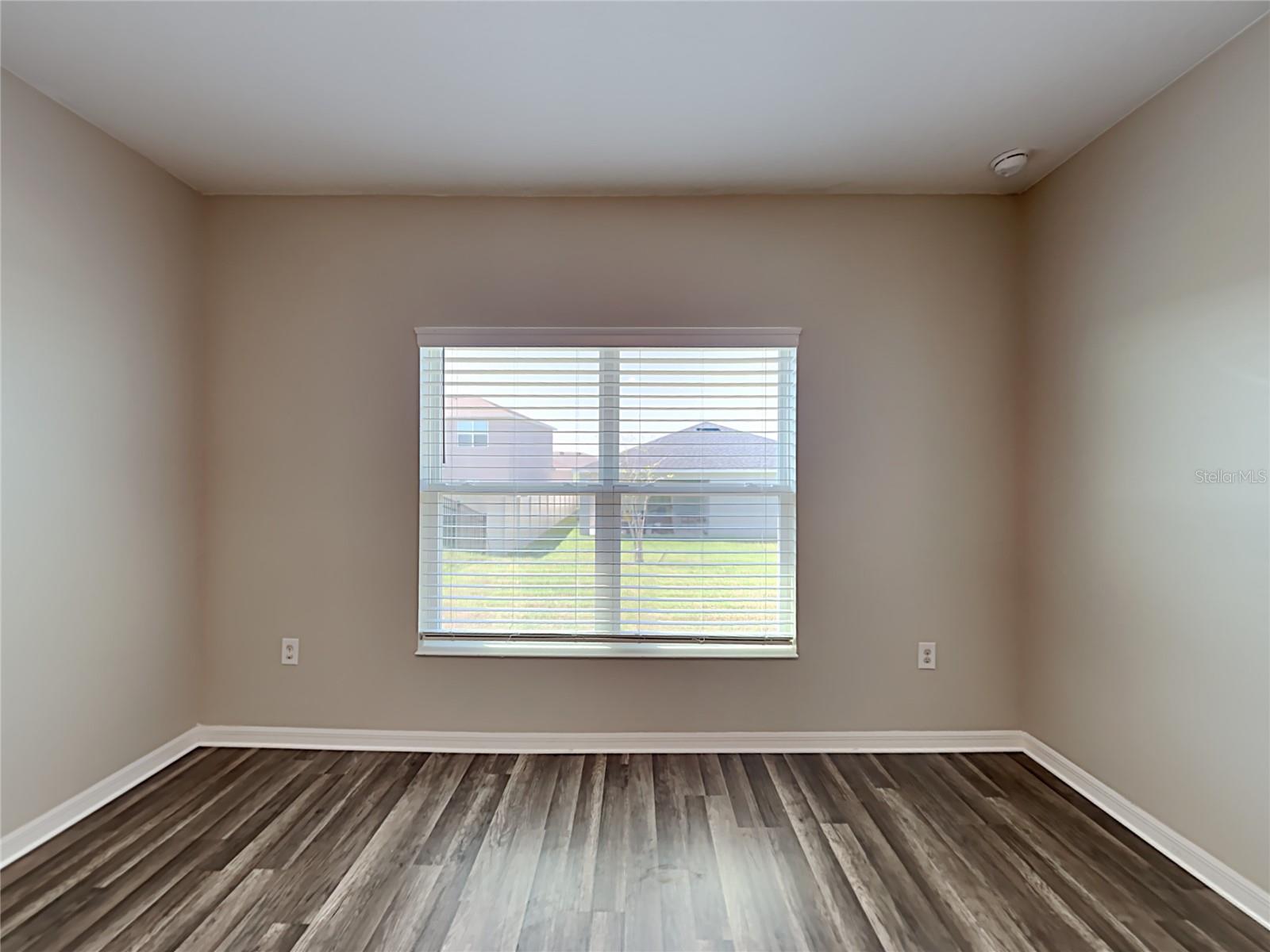 Image 17 of 21 For 653 Campo Lane