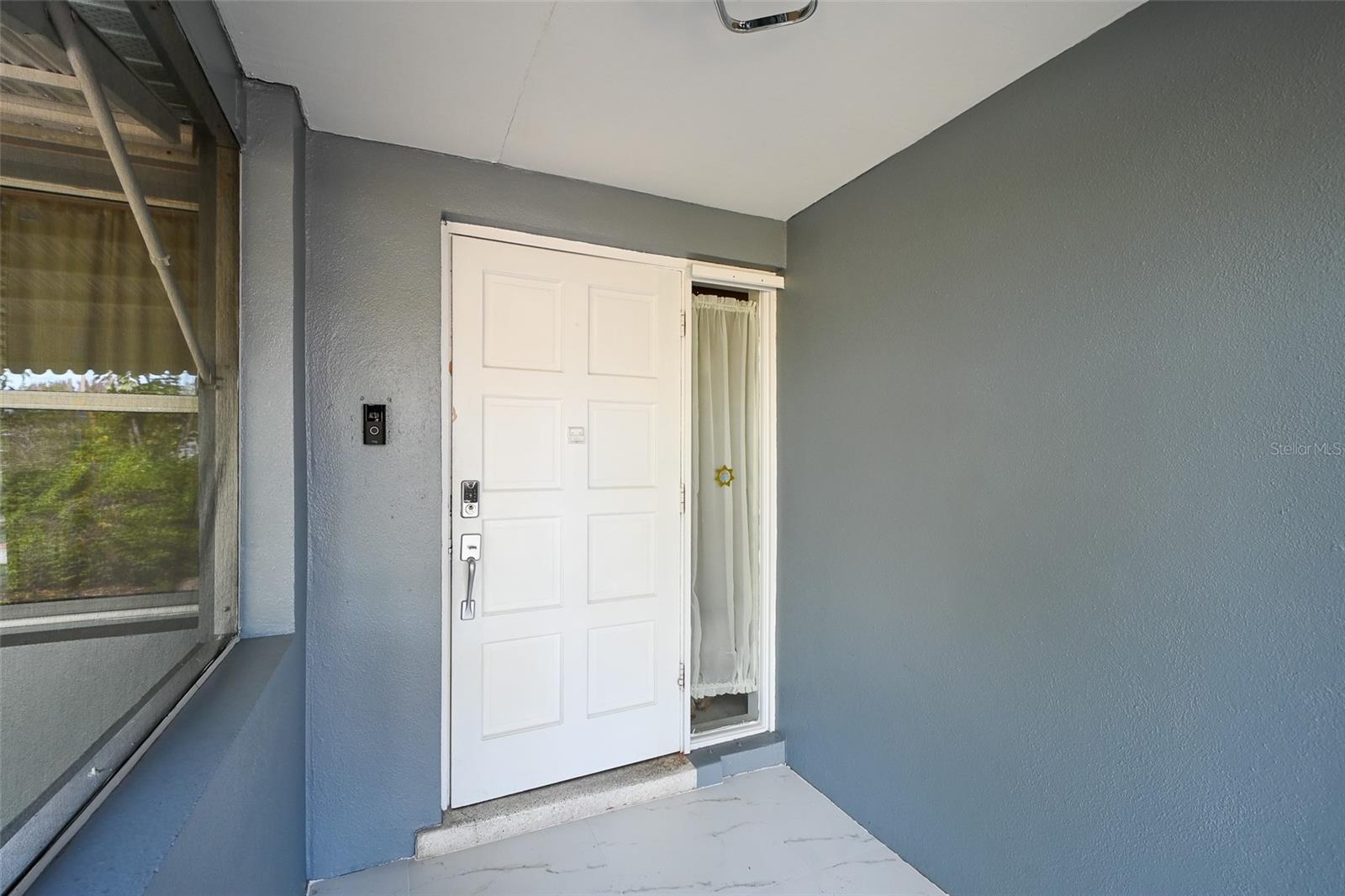 Image 3 of 33 For 1678 Country Club Parkway