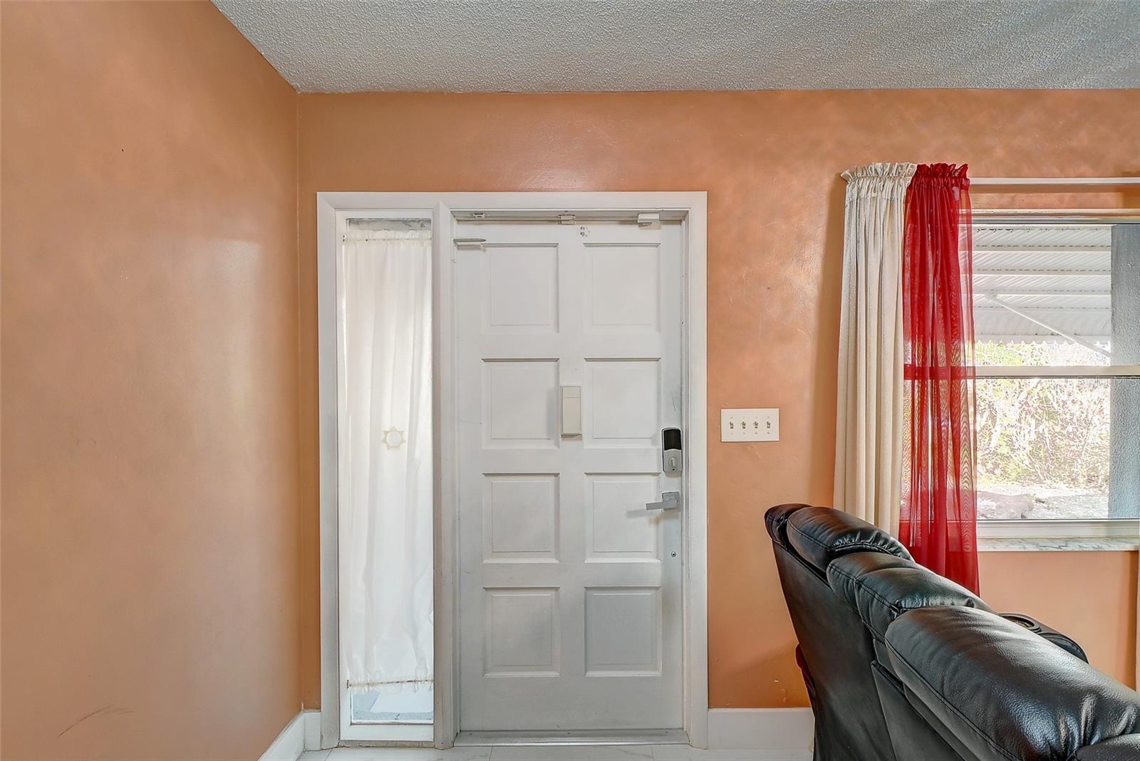 Image 4 of 33 For 1678 Country Club Parkway