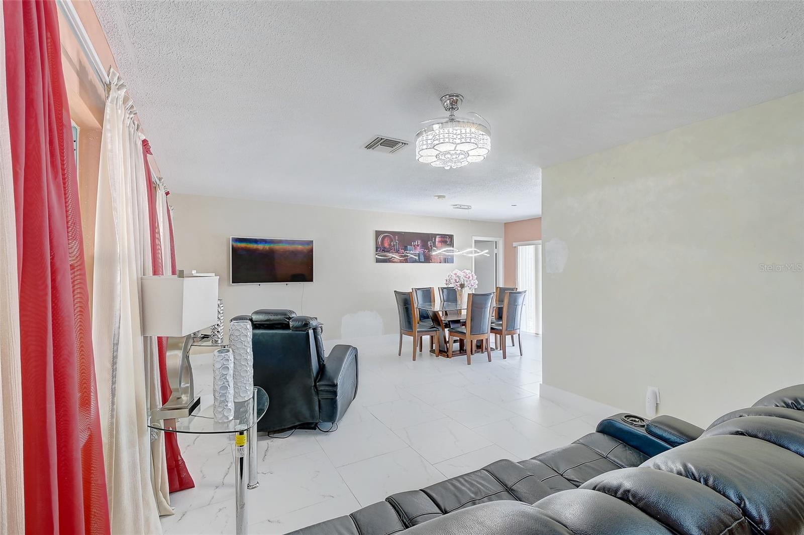 Image 7 of 33 For 1678 Country Club Parkway