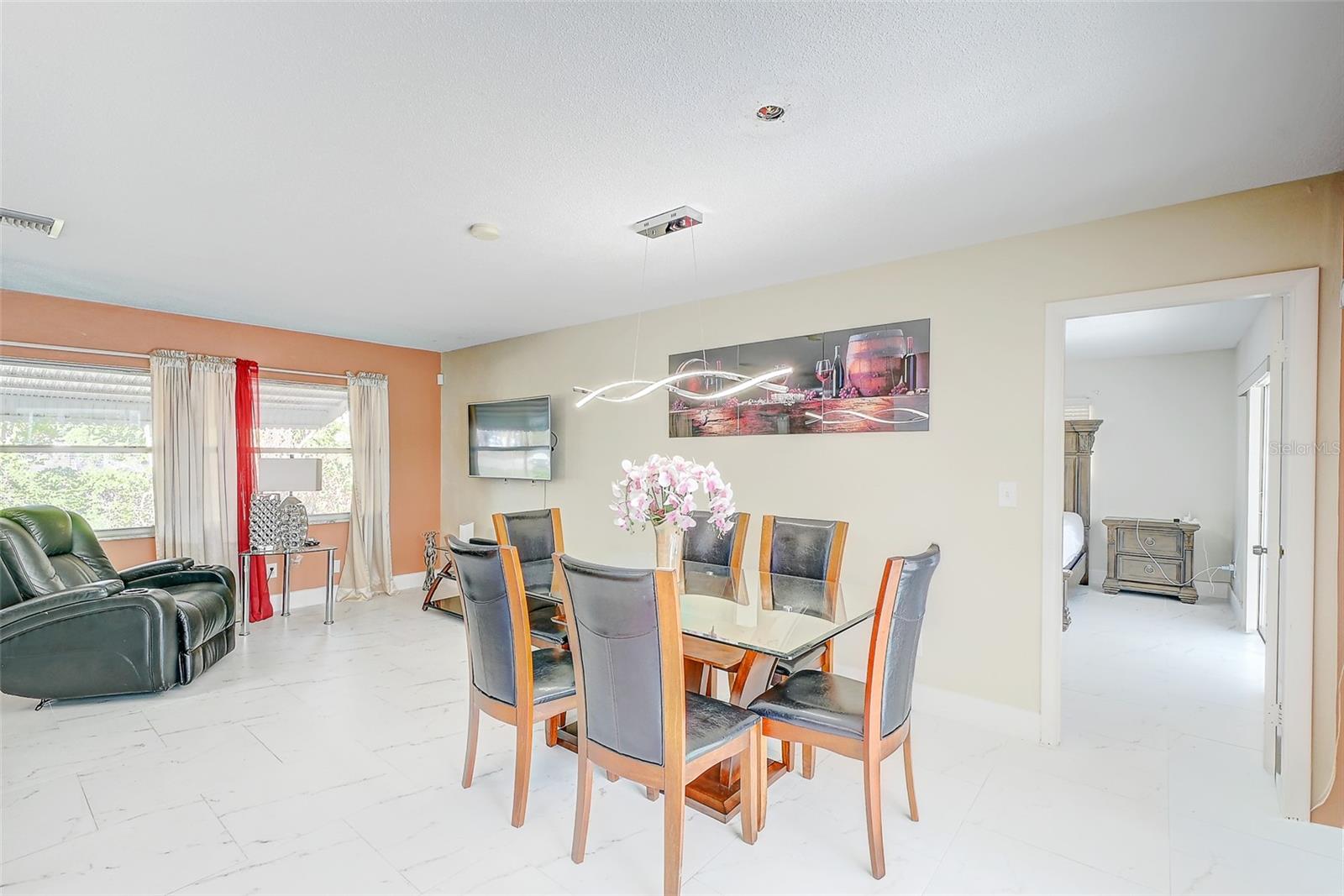 Image 9 of 33 For 1678 Country Club Parkway