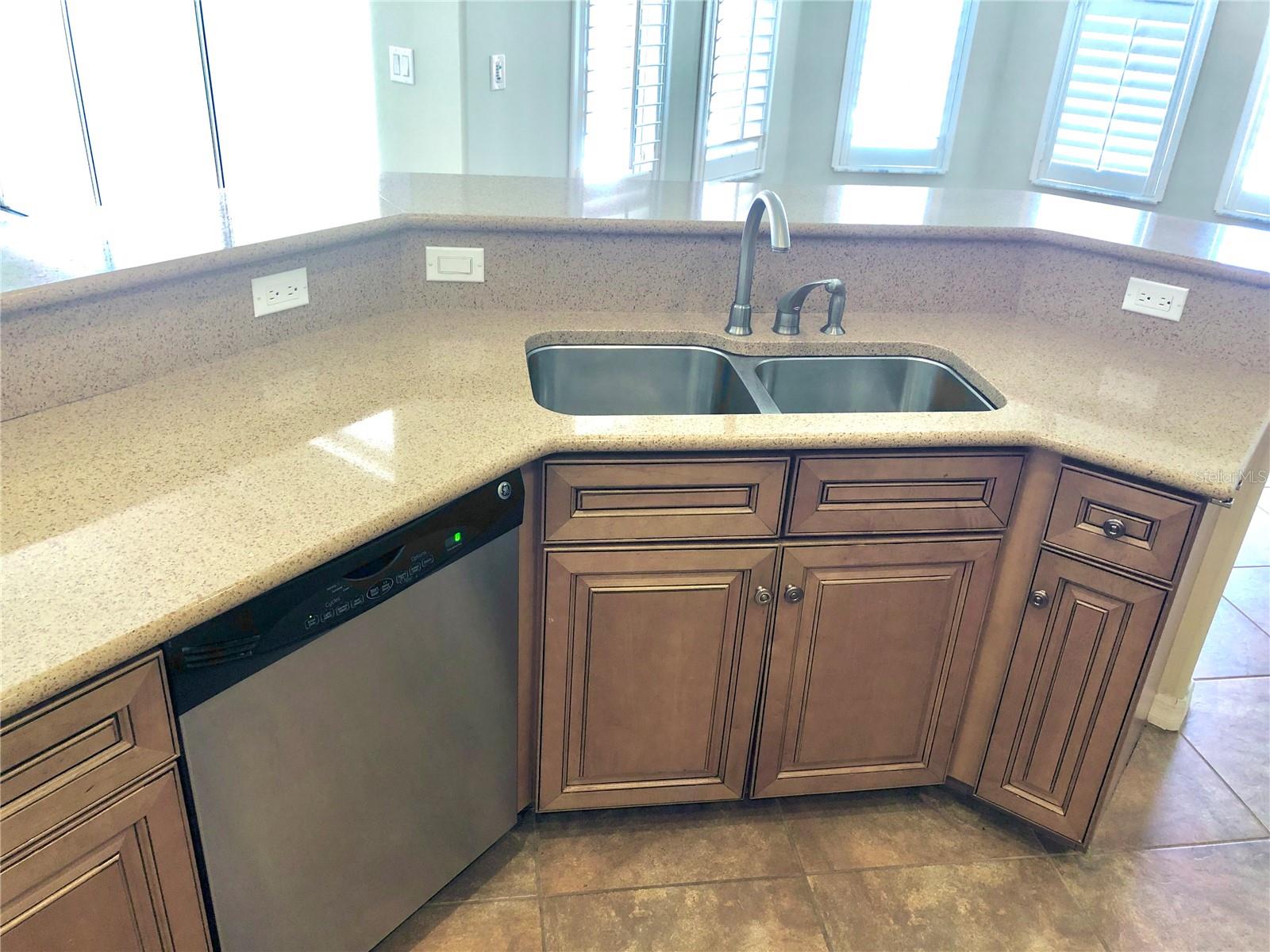 Image 12 of 35 For 3291 Midship Drive