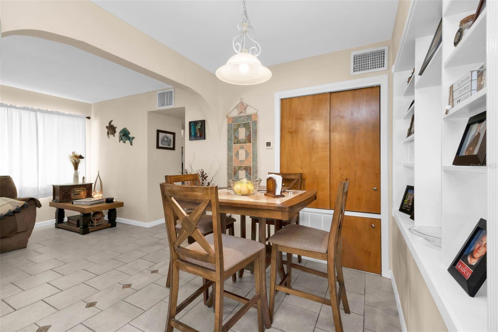 Image 12 of 39 For 3191 Easy Street