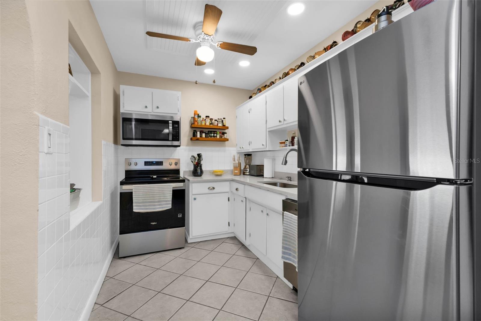 Image 18 of 39 For 3191 Easy Street