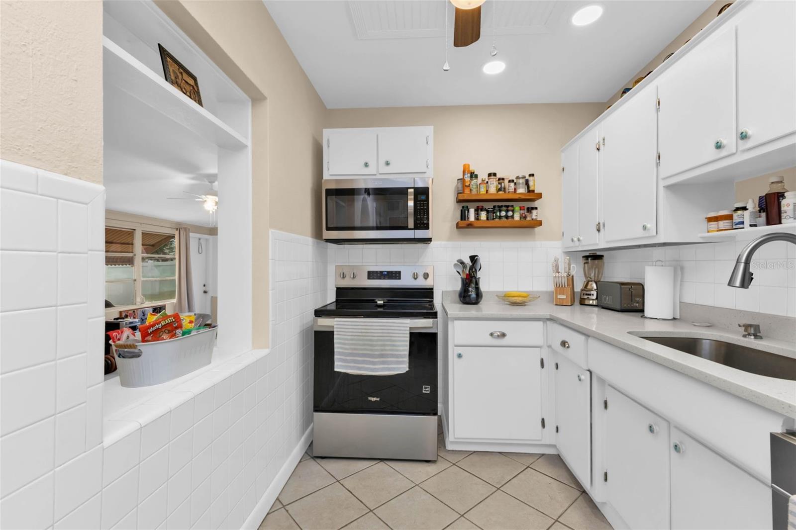 Image 19 of 39 For 3191 Easy Street