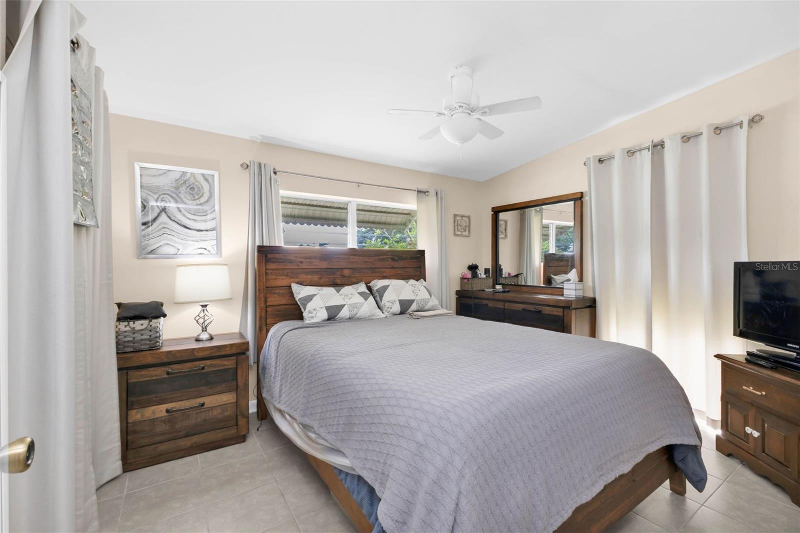 Image 26 of 39 For 3191 Easy Street