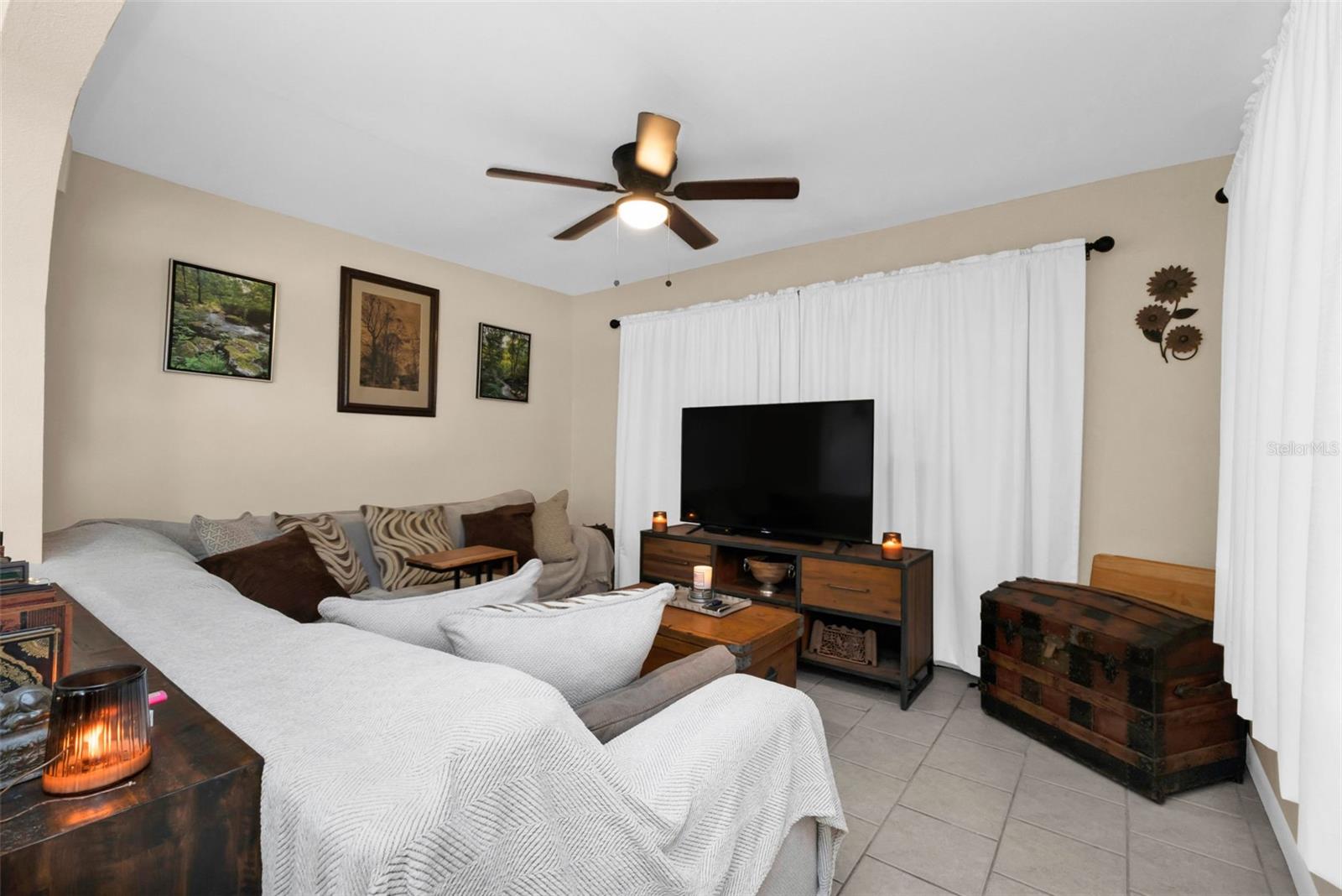 Image 4 of 39 For 3191 Easy Street