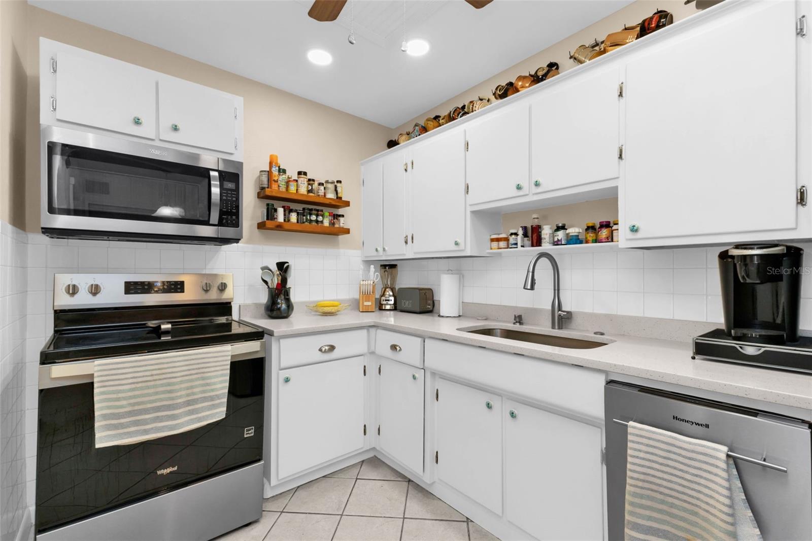 Image 5 of 39 For 3191 Easy Street