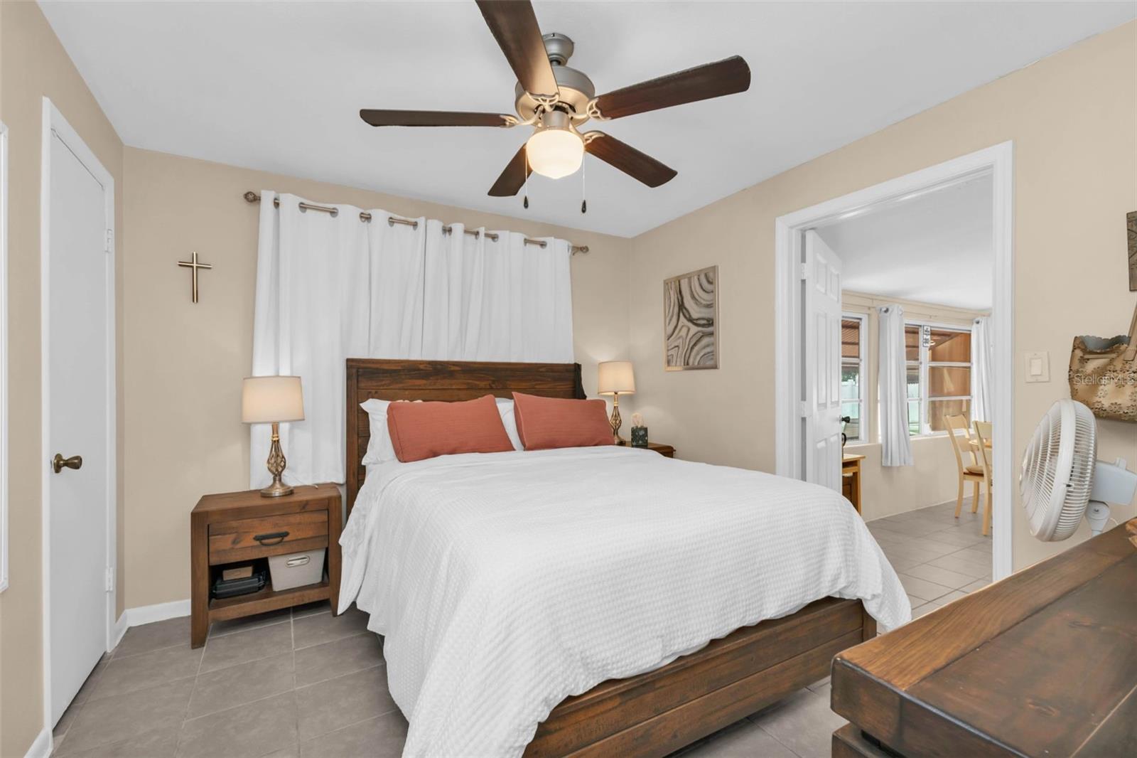 Image 6 of 39 For 3191 Easy Street