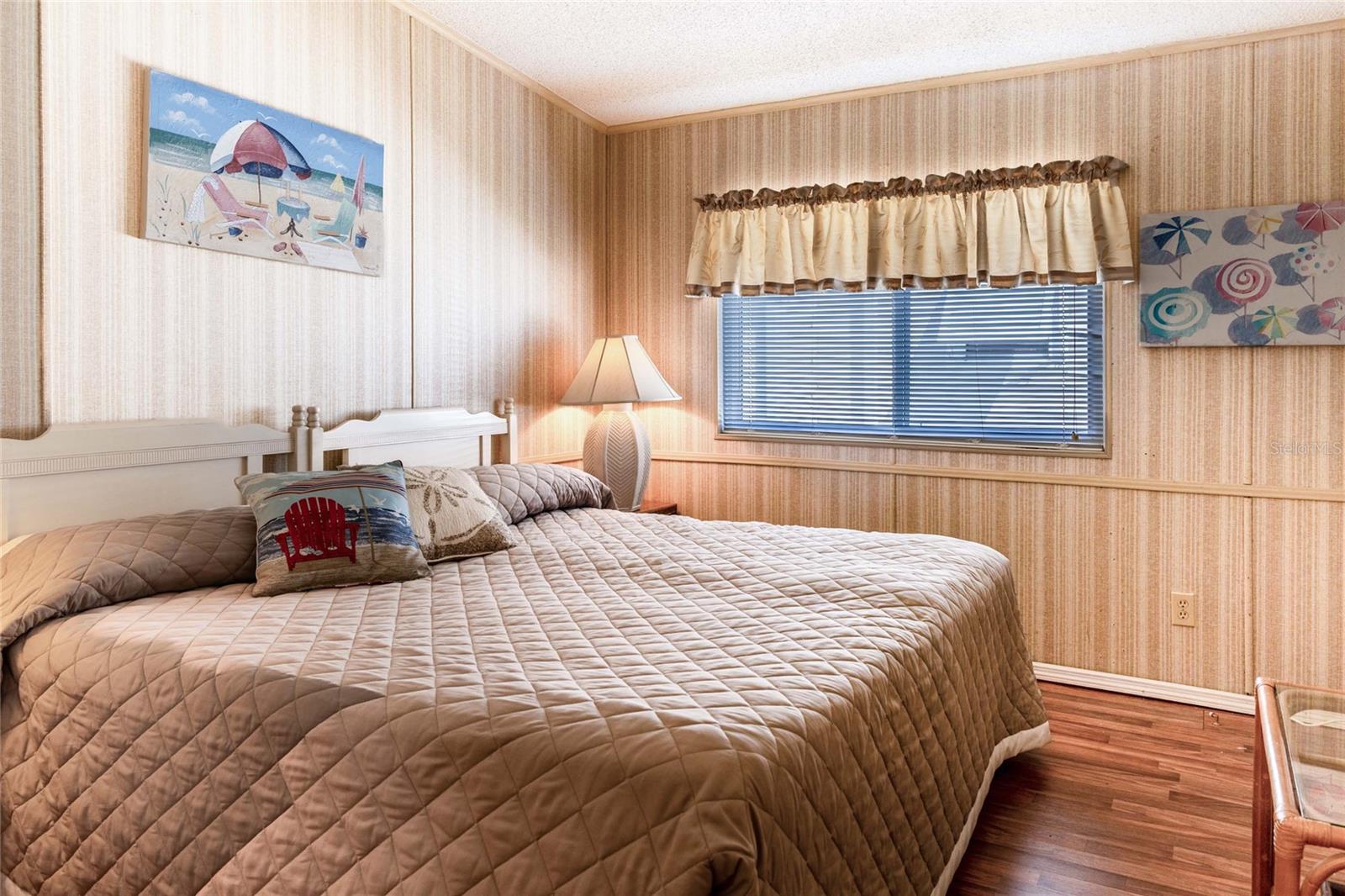 Image 23 of 43 For 2100 Kings Highway  653