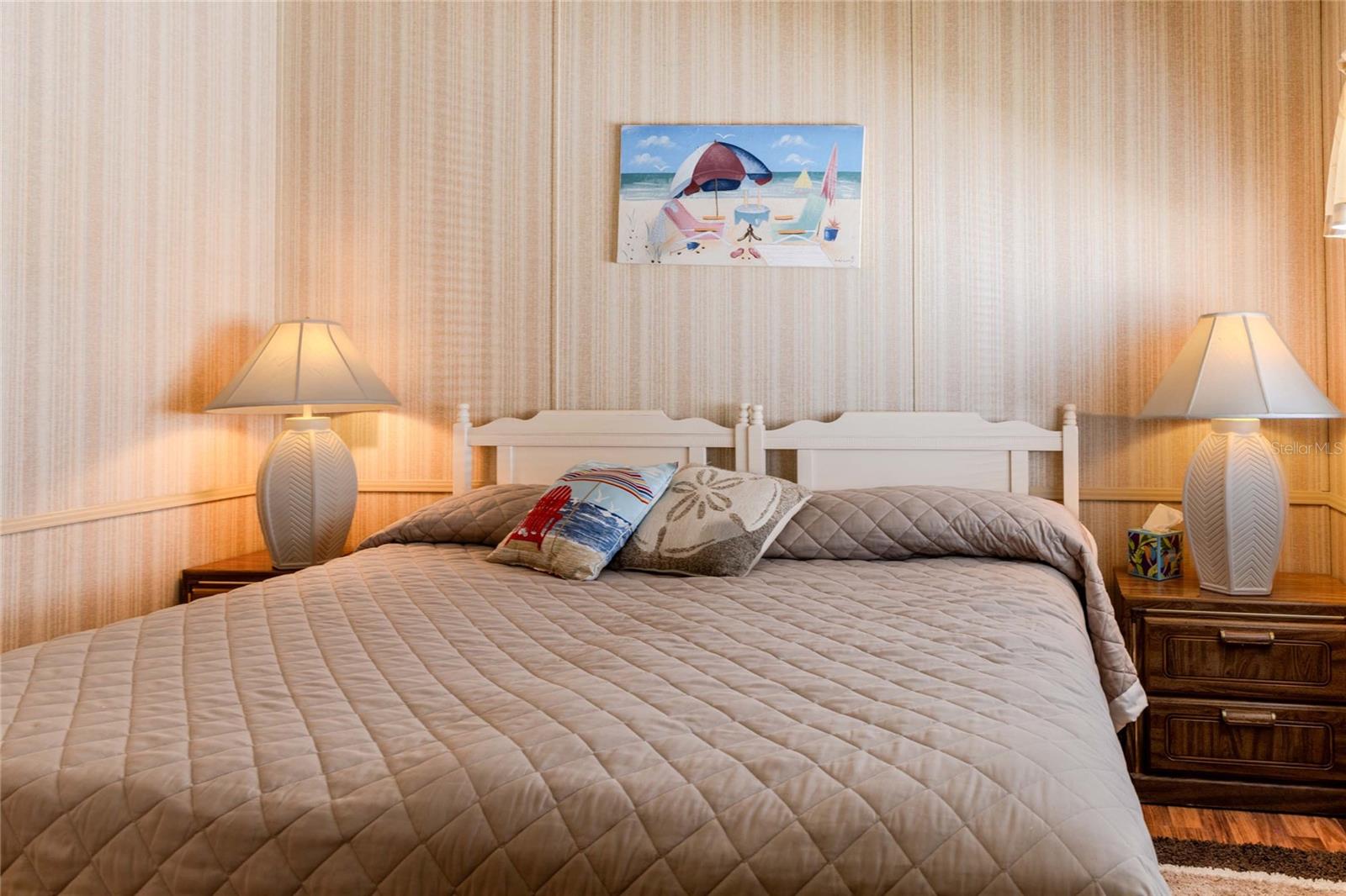 Image 25 of 43 For 2100 Kings Highway  653