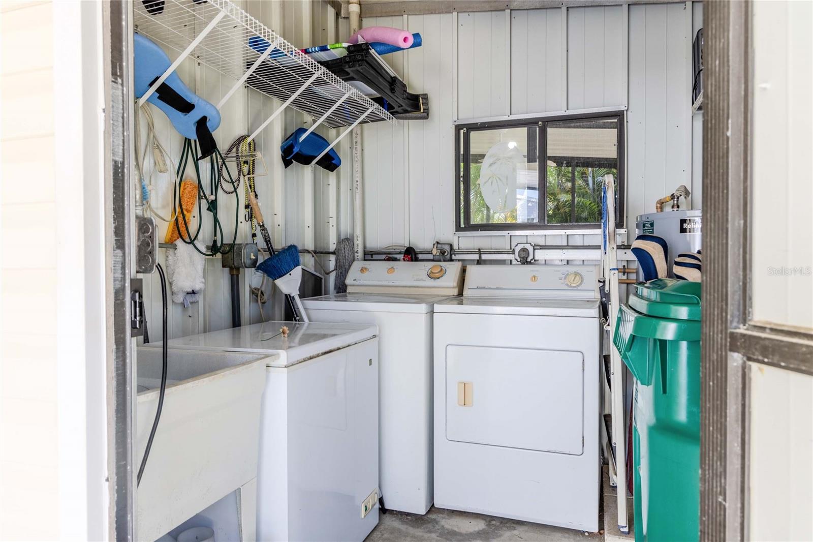 Image 31 of 43 For 2100 Kings Highway  653