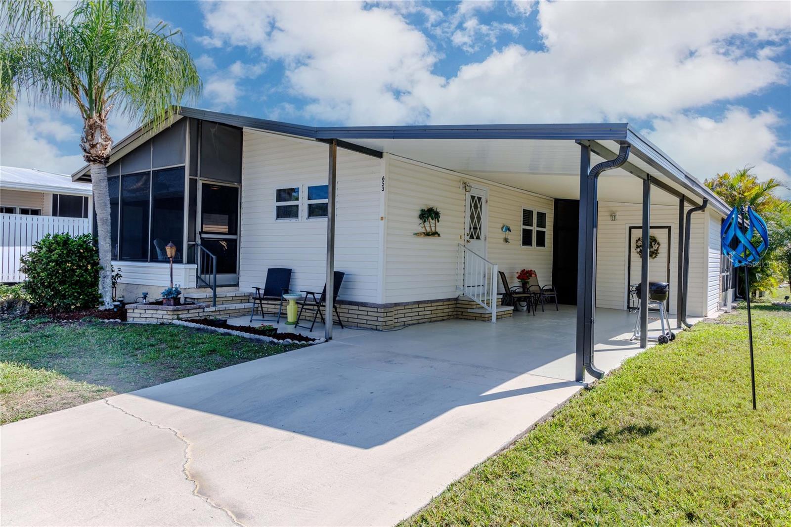 Image 5 of 43 For 2100 Kings Highway  653